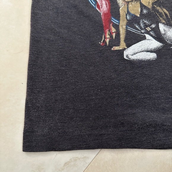 Vintage Motley Crue shirt. Women’s small. - Picture 2 of 9